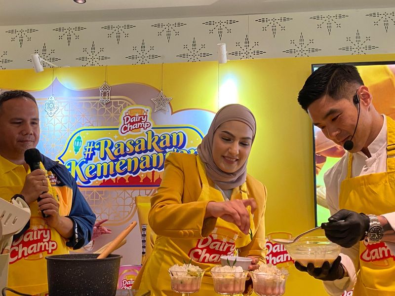 Es Teler Milky Pudding Juara buatan chef Martin Praja