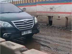 Jalan Tol Palembang-Kayuagung Rusak dan Becek, Ini Kata Manajemen WST