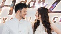 Mereka memang akan menyatu dalam ikatan pernikahan. Akan tetapi, itu terjadi dalam serial terbaru mereka, berujudul A dan Z: Insyaallah Cinta. Foto: Instagram @its_lauramoane2