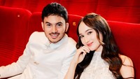 Foto ini membuat netizen riuh. Sudah pasti mulai menjodohkan keduanya untuk berlayar dalam sebuah hubungan. Foto: Instagram @its_lauramoane2