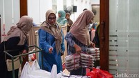 Kegiatan ini terbuka bagi seluruh jamaah dan warga yang berkunjung, sekaligus menjadi momen kebersamaan menjelang waktu berbuka puasa, Minggu (22/2/2026).