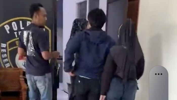 Pegawai BUMN selingkuh dengan guru ASN digrebek di hotel Tuban