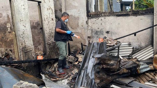 Sebuah rumah di Perumahan BCA Land di Banjar Dinas Bongan Puseh, Desa Bongan, Kecamatan Tabanan ludes dilalap api, Minggu (22/2/2026) dini hari. (IPolres Tabanan)