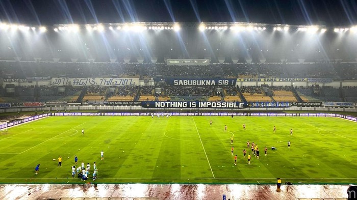 Suasana Stadion GBLA jelang pertandingan Persib Bandung Vs Persita Tanggerang, Minggu (22/2/2026).