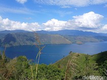 Jumlah Wisatawan dari Parapat Menuju Samosir Alami Peningkatan 78 Persen