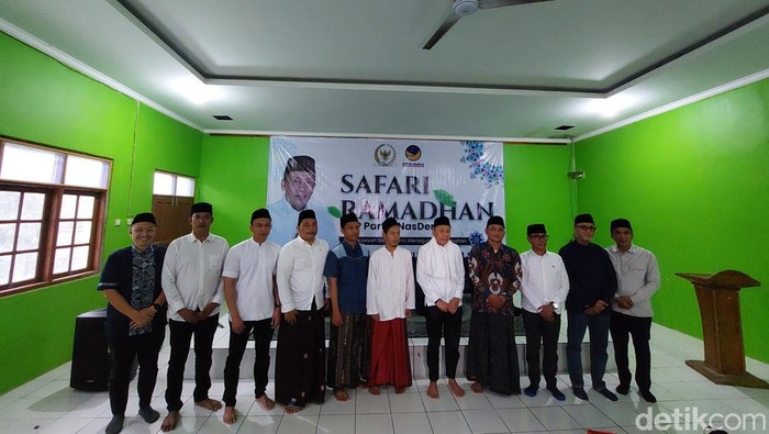 Wakil Ketua Umum Partai Nadem, Saan Mustopa saat berkunjung ke Ponpes Miftahul Mutaalimin