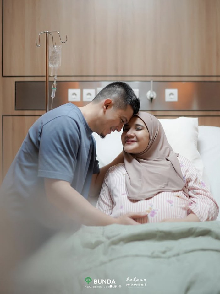 Zaskia Sungkar Sempat Babymoon Kulineran hingga Bikin Kinca Durian