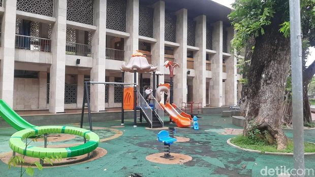Area bermain anak di Masjid Istiqlal