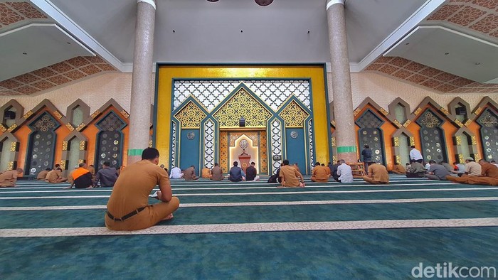 Bangunan Masjid Agung Al Fathu Soreang, Kabupaten Bandung.