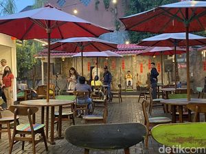 Ngabuburit Unik di China Town Odeon Sukabumi, Halal dan Toleran