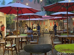 Ngabuburit Unik di China Town Odeon Sukabumi, Halal dan Toleran