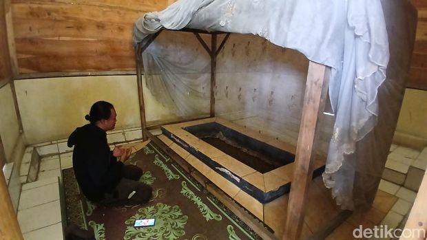 Makam Maling Genthiri berada di pemakaman umum Desa Kawengan, Kecamatan Jepon, Kabupaten Blora, Senin (23/2/2026).
