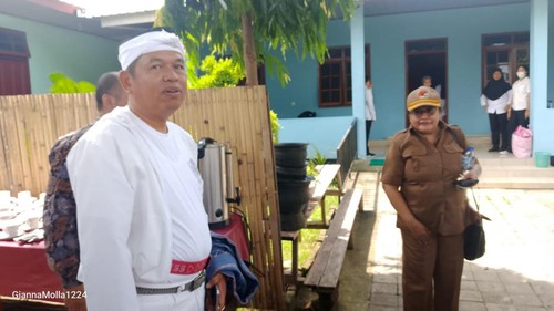 Gubernur Dedi Mulyadi menjemput 13 warga Jawa Barat korban TPPO di Sikka, Senin (23/2/2026).