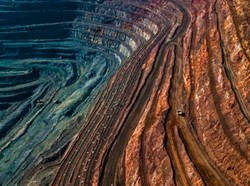 Ahli Geologi Temukan Deposit Tanah Jarang Terbesar di Bekas Uni Soviet