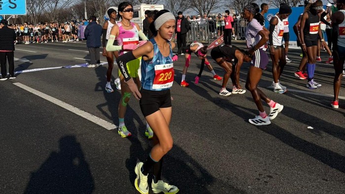 Irma Handayani, pelari marathon asal Kalimantan Timur, sukses menaklukkan rute prestisius Daegu Marathon 2026.