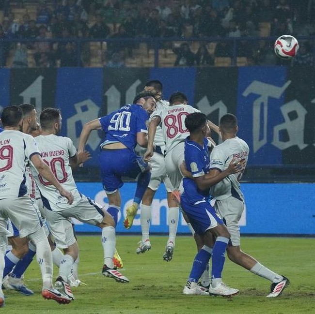 Daftar Terbaru Pencetak Gol Terbanyak di Persib Bandung