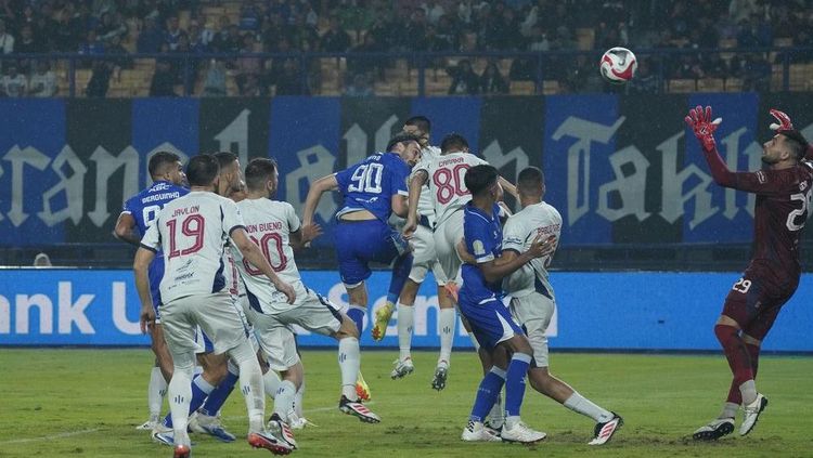 Daftar Terbaru Pencetak Gol Terbanyak di Persib Bandung