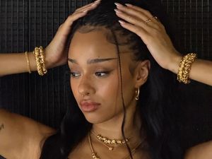 Video: Manon Dipastikan Gak Ikut Tampil Bareng KATSEYE di Coachella