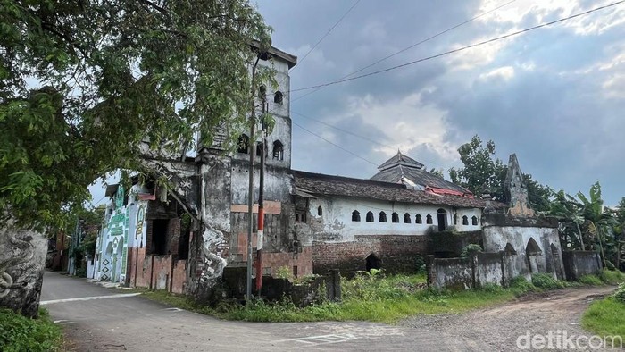 Masjid Agung Wisnu Manunggal Rahmatullah di Mojokerto
