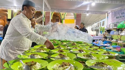 Masjid di Kota Batu Ini Bagikan Ratusan Porsi Buka Puasa Gratis