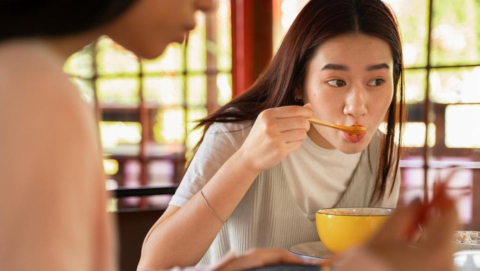 Mencicipi Makanan Saat Puasa