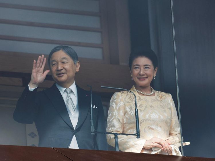 Momen Langka, Kaisar Naruhito Sapa Publik di Tokyo Saat Ulang Tahun ke-66