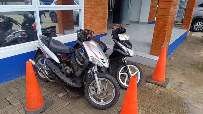 Detik-detik Pemotor Lawan Arah Picu Kecelakaan Maut di Cibinong Bogor