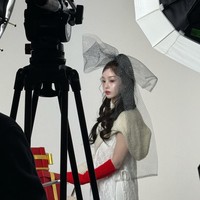 Sebelumnya, Nam Gyu Ri juga penah menuai sorotan ketika melakukan pemotretan. Ketika mengenakan baju kasual bergaya kekinian, visualnya bak idol KPop.Foto: Instagram @nam_gyuri