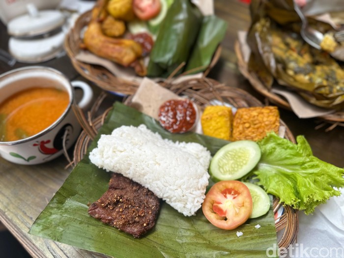 Nasi Timbel Siteteh