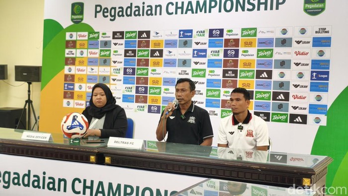 Pelatih Deltras FC saat konfrensi pers usai pertandingan lawan PSIS Semarang