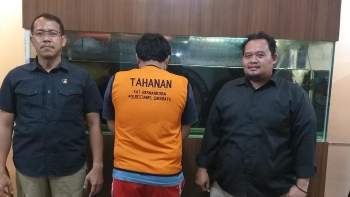 Pengedar ganja HLR alias SGN ditangkap Polrestabes Surabaya