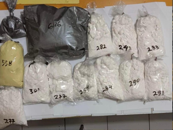 Barang bukti obat petasan yang diamankan dari warga Bantul FB (18) oleh Reskrim Polres Magelang Kota, Minggu (22/2/2026).