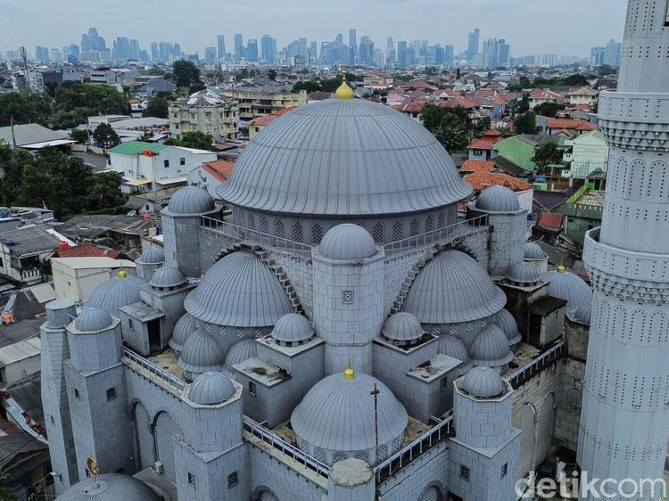 Potret Masjid Jami Al Fajri Jakarta Selatan Tampil Megah Bergaya Turki