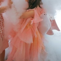 Memiliki rambut lurus berponi, dari samping terlihat Zalina memiliki hidung mancung seperti kedua orangtuanya. Foto: Instagram/@raisa6690