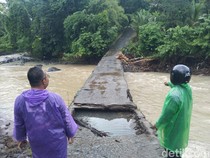 Hujan Deras Sejak Minggu Picu Longsor dan Jembatan Jebol di Selemadeg Tabanan