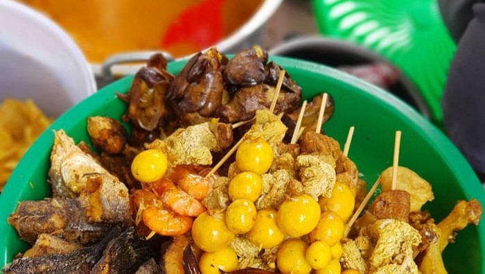 Sego Boran Lamongan yang resmi diakui menjadi salah satu Warisan Budaya Takbenda Indonesia oleh Kementerian Kebudayaan RI.