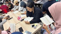 Dalam setiap pertemuan, ada tiga kegiatan utama yang digelar. Mulai dari silent reading, sharing session, hingga gim dan talkshow yang dikemas dalam special activity. Pada pertemuan kali ini, peserta akan sekaligus berbuka puasa bersama.