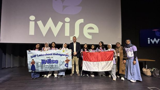 SMP Labschool Kebayoran Boyong 2 Medali Emas di ajang iWiSE Global Final 2026 Dubai.