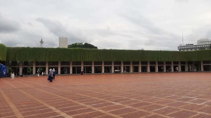 Spot Ngabuburit Masjid Istiqlal