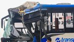 Penampakan Dua Bus TransJakarta Tabrakan di Koridor 13 Cipulir
