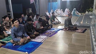 Salat Tarawih Kilat Juga Ada di Indramayu, 23 Rakaat Cuma 6 Menit