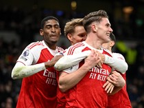 Arsenal Pesta Gol di Kandang Spurs, Jarak dengan Man City Melebar
