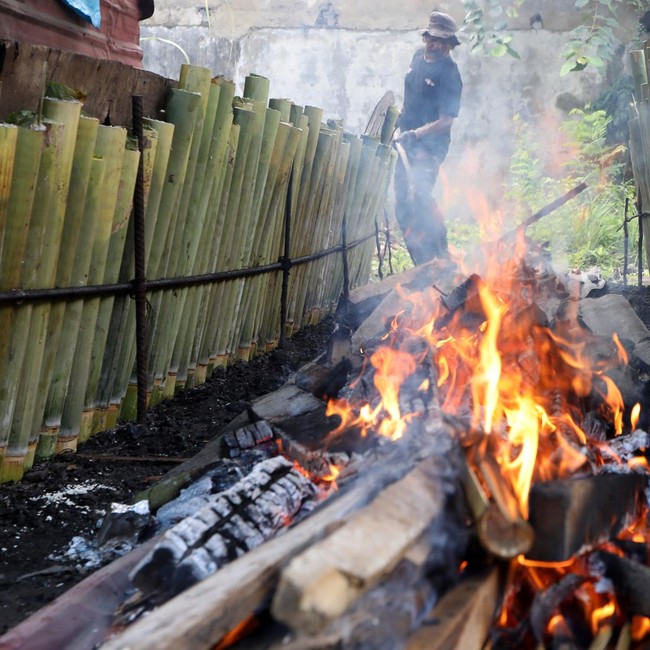 Tradisi Lemang Bambu Kembali Hadir di Banda Aceh