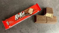 Kit Kat Big Kat punya ukuran lebih tebal dengan rasio wafer lebih dominan dari cokelat. Cocok untuk pencinta wafer, tetapi sempat menuai kontroversi bagi sebagian orang. Foto: The TakeOut