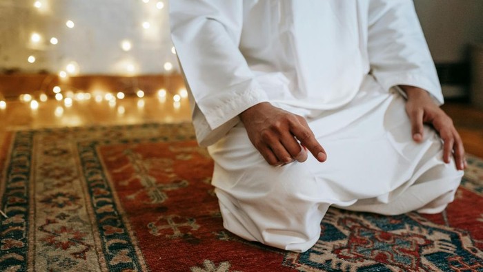  Simak jadwal sholat Jatim hari ini.