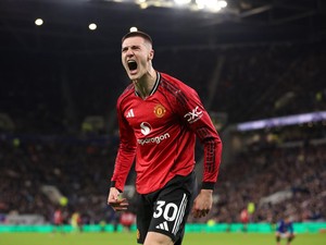 Monster Sesko Hancurkan Everton, King MU Menyala Lagi