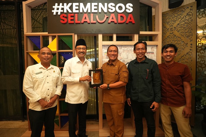 Gus Ipul Minta Kepala Daerah Kawal Akurasi Data Penerima Bansos