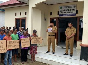 Diduga Selewengkan Dana, Kades di Sumbawa Mundur Saat Didemo Warga