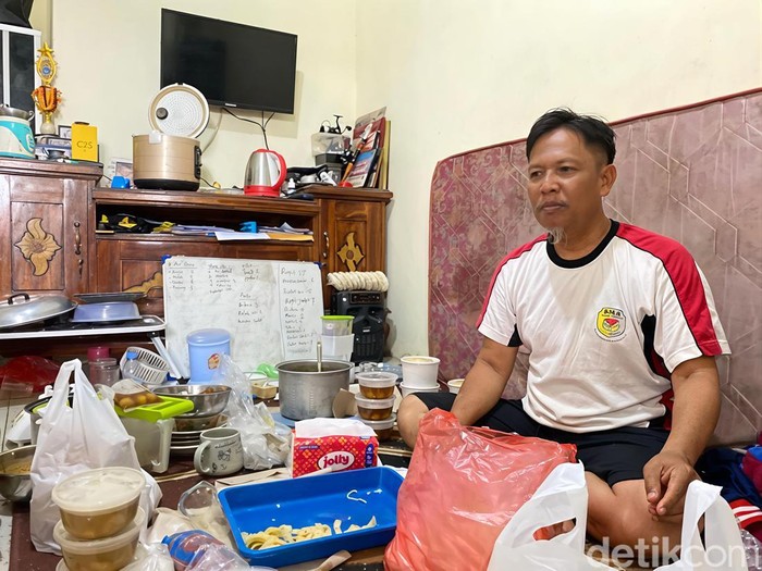 Iman pengusaha kuliner di Indramayu.