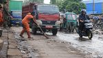 Jalan Marunda Kembali Lancar Usai Sampah Dibersihkan